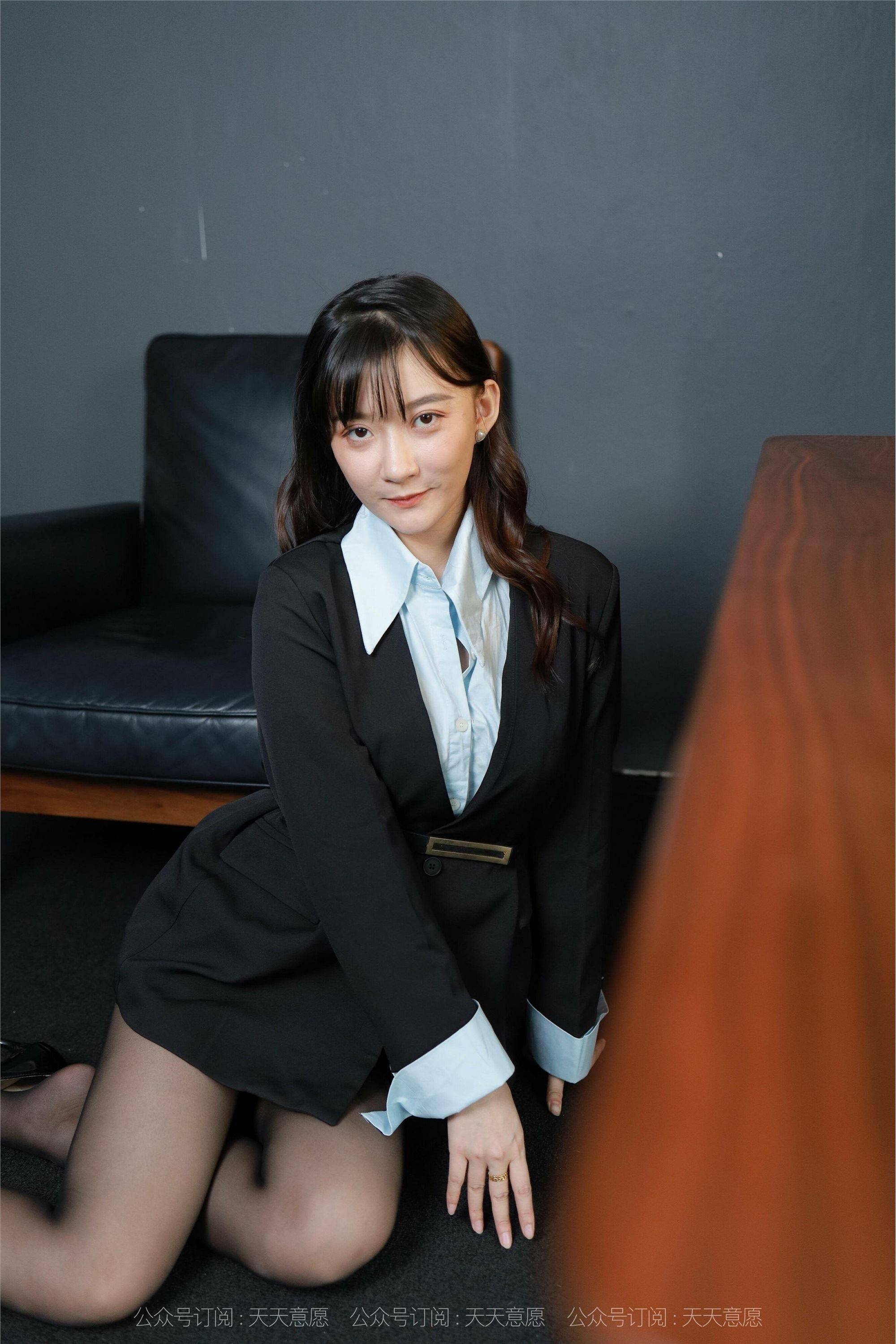 IESS异思趣向  2021.10.19 丝享家952：秋秋《时尚职业装》